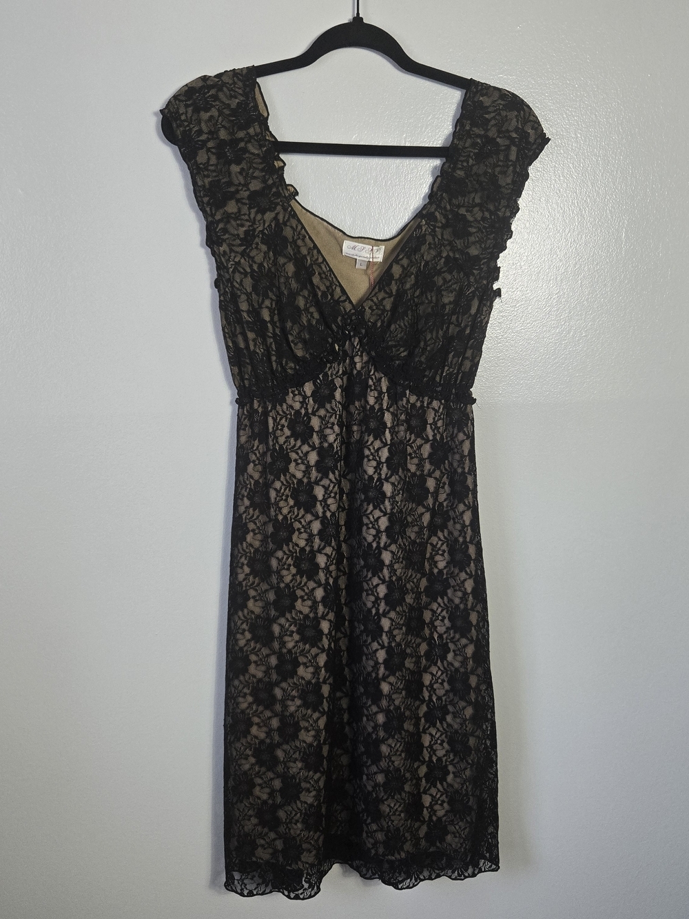 NWT M.S.S.P. Max Studio Black Floral Lace Tan Lined Cap Sleeve Sheath Dress L